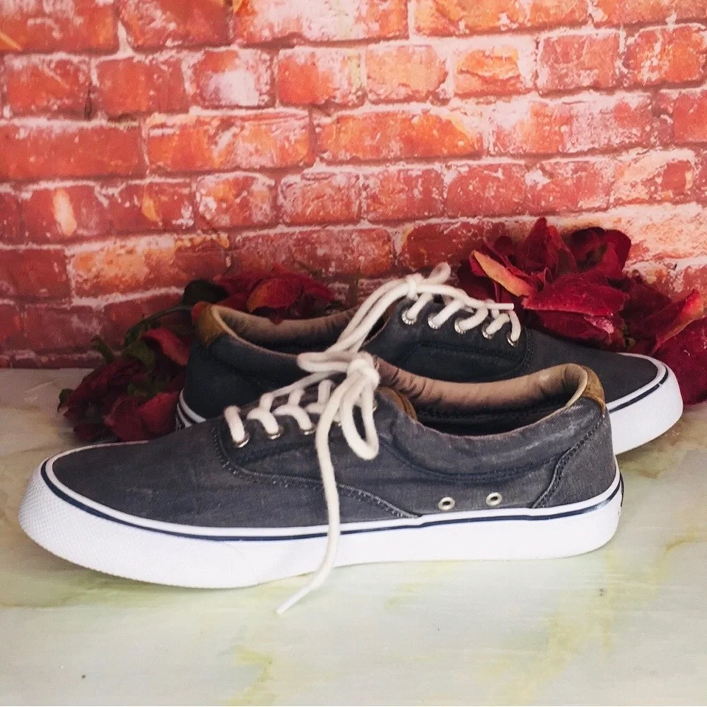 Sperry Striper II Gray Canvas Mens Sneakers Size 9